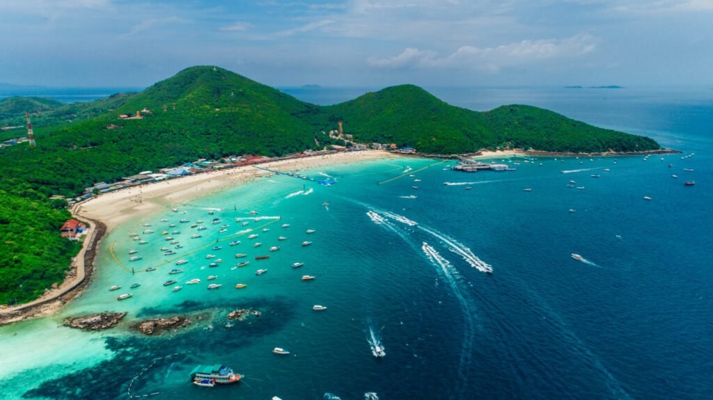 Bangkok vs Pattaya for Beaches​
