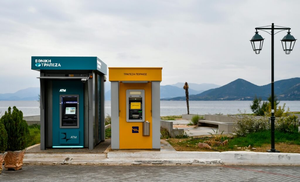 ATM & Currency Exchange Scams​