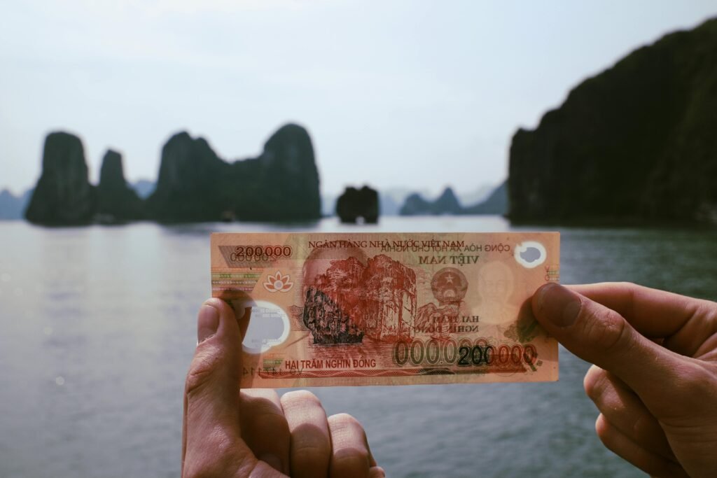 How Much Tourist Scams Can Cost You​
