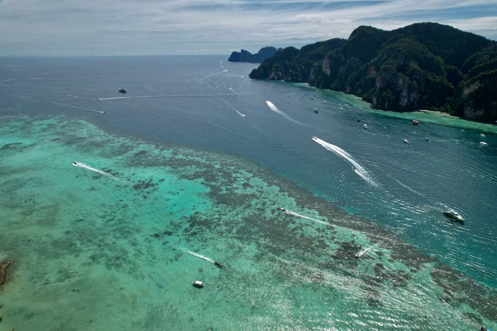 Island Hopping Routes​