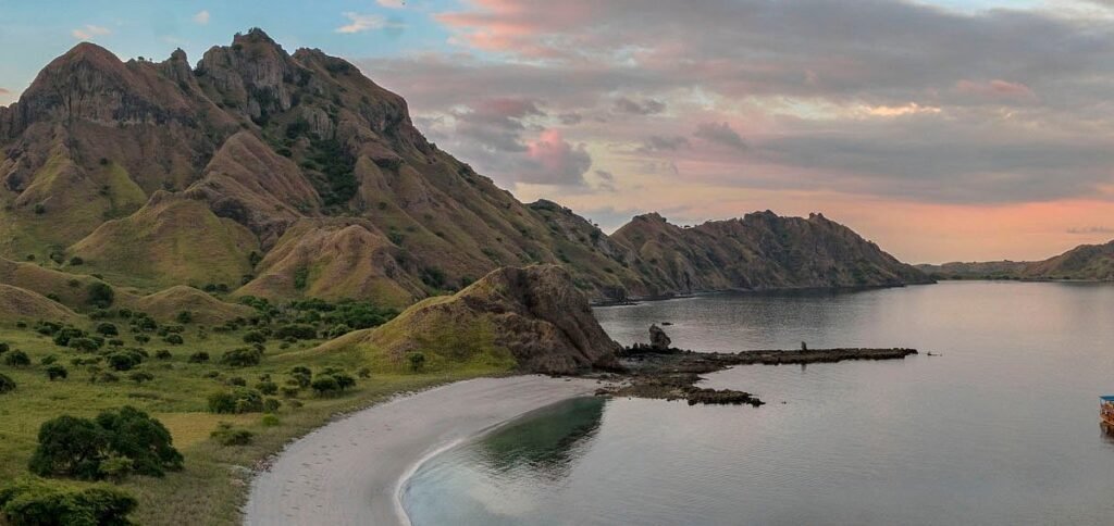 flores indonesia island