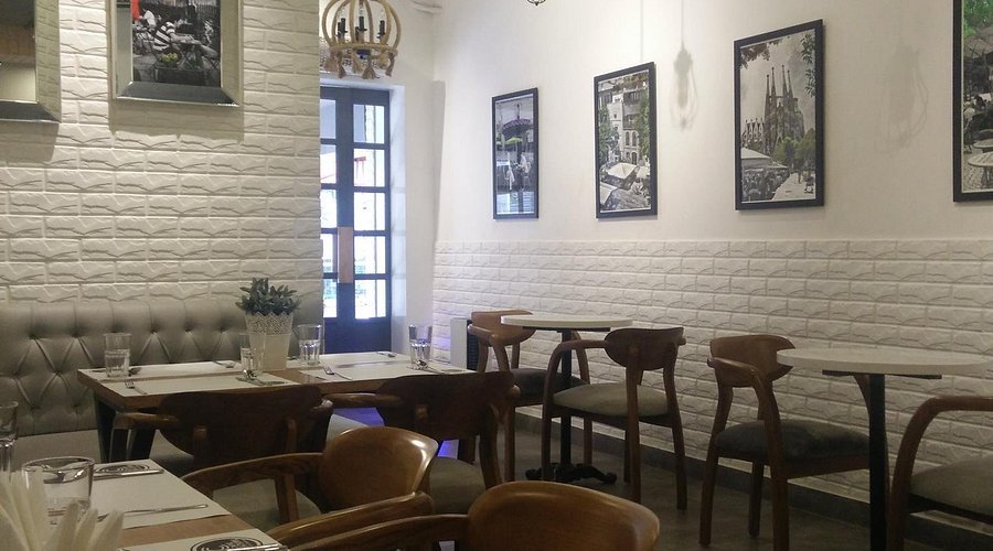 Cafe Culture​